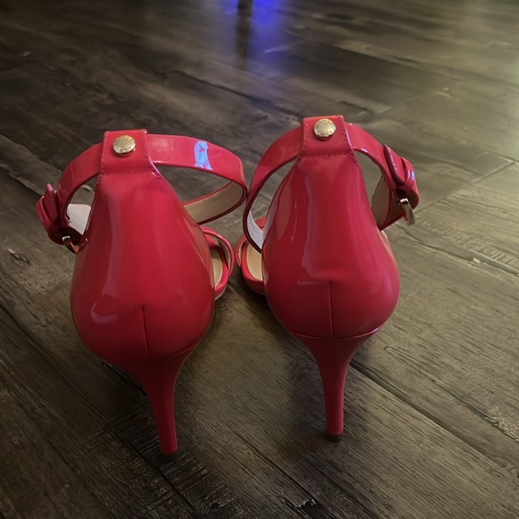 Micheal Kors sienna 2 piece - Picture 3 of 3